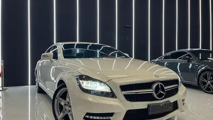 Bianco Usata 2012 Mercedes CLS250 Premium Tre volumi | 21.900 €