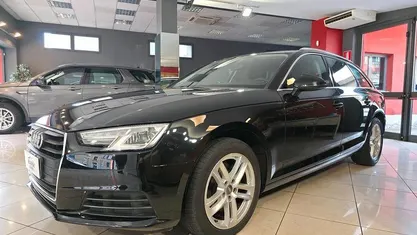 Usata Audi A4 Ambiente 150 CV (110 kW) 2018 Nero Station wagon