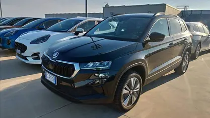 Usata Skoda Karoq Executive 115 CV (84 kW) 2024 Nero SUV
