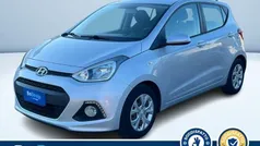 Bianco pastello Usata 2016 Hyundai i10 Classic Due volumi | 9400 € (Buon prezzo)