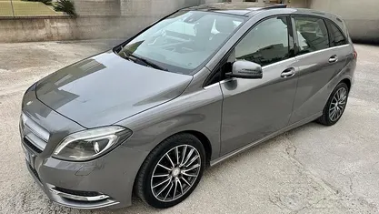 Usata Mercedes B200 Premium 156 CV (114 kW) 2012 Monovolume