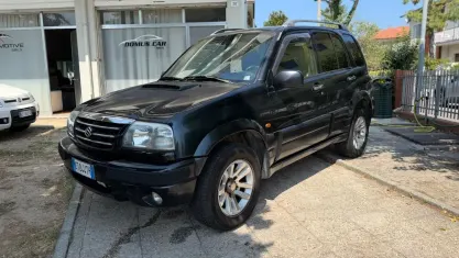 Usata Suzuki Grand Vitara 109 CV (80 kW) 2005 Nero SUV