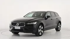 Nero Usata 2024 Volvo V60 CC Plus Station wagon | 37.800 € (Super prezzo)