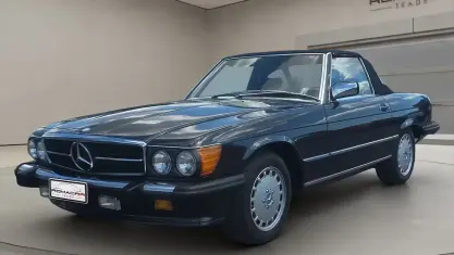 Usata Mercedes 560 231 CV (169 kW) 1984 Grigio Cabrio