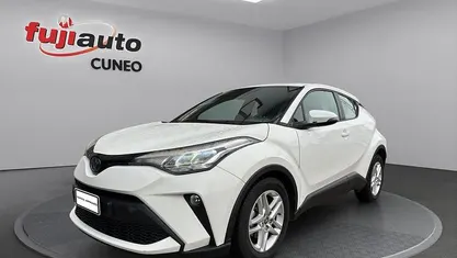 Begagnad Toyota C-HR Active 166 HK (122 kW) 2023 Vit SUV