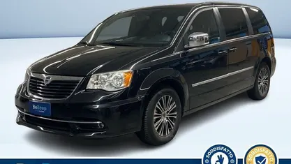 Nero pastello Usata 2014 Lancia Voyager S Monovolume | 13.400 € (Molto cara)