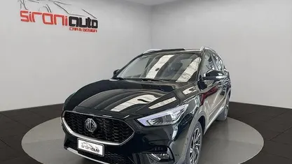 Begagnad MG ZS Luxury 111 HK (81 kW) 2024 Svart SUV