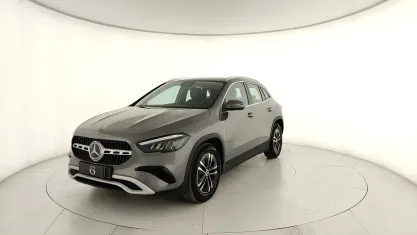 Usata Mercedes GLA180 Advanced 116 CV (85 kW) 2025 Grigio SUV