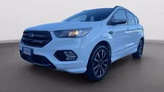 Bianco Usata 2019 Ford Kuga ST-Line SUV | 15.200 € (Buon prezzo)