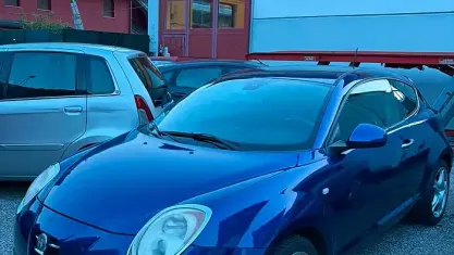 Usata Alfa Romeo MiTo Distinctive 105 CV (77 kW) 2009 Viola Utilitaria