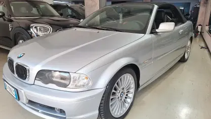 Usata BMW 318 143 CV (105 kW) 2002 Argento Cabrio