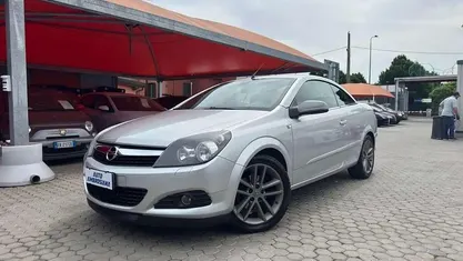 Argento Usata 2006 Opel Astra Cabriolet Cosmo Cabrio | 4900 €