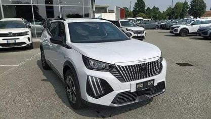 Nuova Peugeot e-2008 Allure 61 kW (84 CV) 2025 Bianco SUV