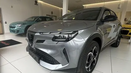 Usata 2025 Alfa Romeo Junior Edizione Speciale SUV | 33.500 € (Molto cara)