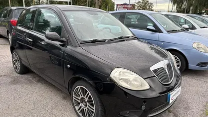 Usata Lancia Ypsilon 77 CV (56 kW) 2007 Nero Utilitaria