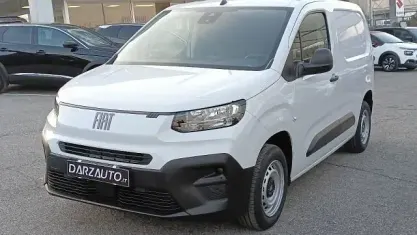 Nuova Fiat Doblò 101 CV (74 kW) 2026 Bianco pastello Monovolume