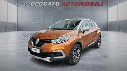 Usata Renault Captur Intens 120 CV (88 kW) 2017 Arancione SUV