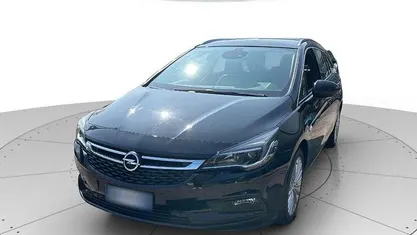 Usata Opel Astra Innovation 110 CV (80 kW) 2018 Nero Station wagon
