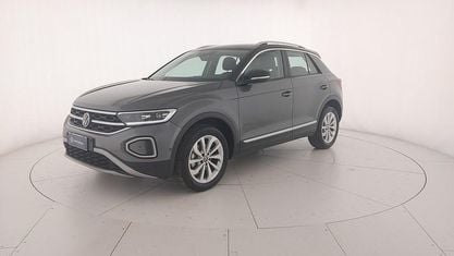 Usata VW T-Roc Style 116 CV (85 kW) 2025 Indium grey metallizzato nero SUV