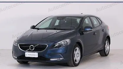Usata Volvo V40 122 CV (89 kW) 2018 Utilitaria