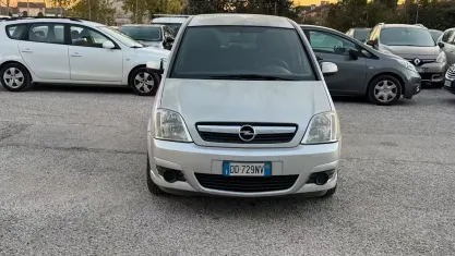 Usata Opel Meriva Club 75 CV (55 kW) 2006 Grigio Monovolume