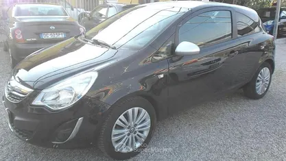 Usata Opel Corsa 86 CV (63 kW) 2013 Utilitaria