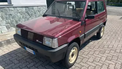 Usata Fiat Panda 4x4 55 CV (40 kW) 1988 Rosso Utilitaria