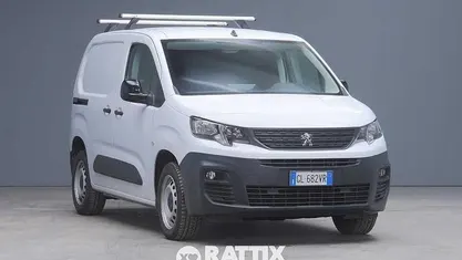 Usata Peugeot Partner Premium 131 CV (96 kW) 2022 Kaolin white Monovolume