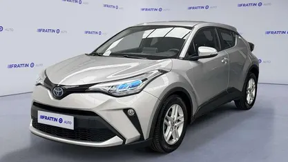 Usata Toyota C-HR Active 170 CV (125 kW) 2023 Argento SUV