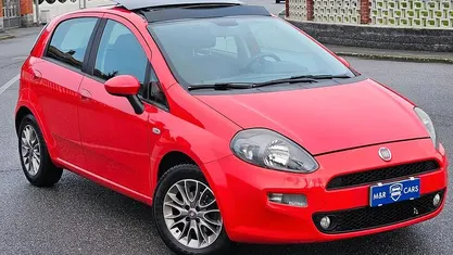 Rosso Usata 2012 Fiat Grande Punto Due volumi | 3900 € (Buon prezzo)