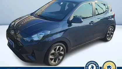 Grigio metallizzato Usata 2023 Hyundai i10 Due volumi | 15.900 € (Molto cara)