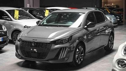Usata Peugeot 208 Allure 101 CV (74 kW) 2025 Grigio Utilitaria