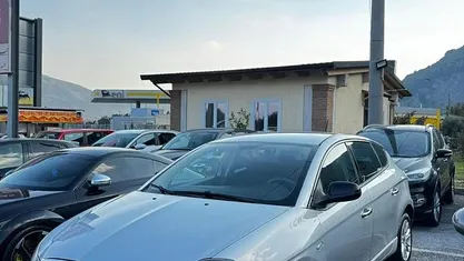 Usata Lancia Delta 120 CV (88 kW) 2014 Utilitaria