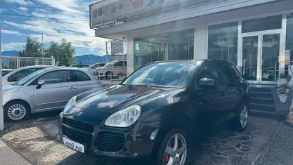 Usata Porsche Cayenne Turbo 450 CV (330 kW) 2006 Nero SUV