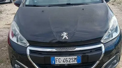 Usata 2016 Peugeot 208 Due volumi | 7200 € (Buon prezzo)