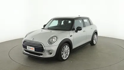 Usata Mini Cooper D 115 CV (84 kW) 2016 Argento Utilitaria