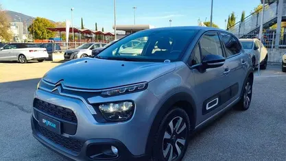 Argento Usata 2024 Citroën C3 PureTech Tre volumi | 15.900 € (Buon prezzo)