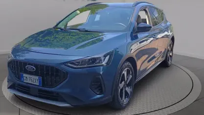 Usata Ford Focus Active 125 CV (91 kW) 2023 Chrome blue SUV