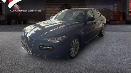 Usata 2020 Alfa Romeo Giulia Super Tre volumi | 22.900 € (Super prezzo)