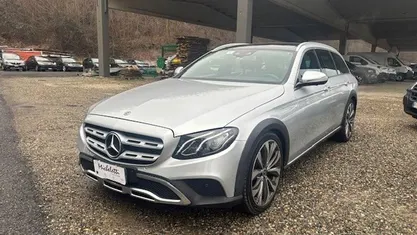 Usata Mercedes E220 All-Terrain 194 CV (142 kW) 2018 Gray Station wagon
