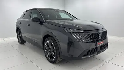 Usata 2024 Peugeot 3008 Allure Pick-up | 30.900 €