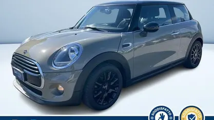 Grigio Usata 2018 Mini Cooper D Business Due volumi | 14.500 € (Buon prezzo)