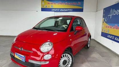 Rosso Usata 2009 Fiat 500 Lounge Due volumi | 6900 € (Buon prezzo)