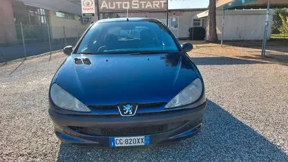Blu Usata 2003 Peugeot 206 Tre volumi | 1500 € (Buon prezzo)