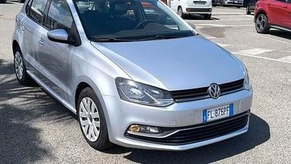Usata VW Polo Comfortline 75 CV (55 kW) 2017 Argento Berlina