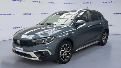 Usata Fiat Tipo Cross 133 CV (97 kW) 2022 Grigio Utilitaria