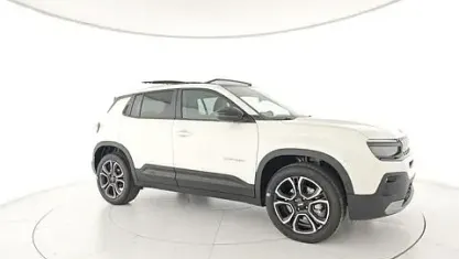 Nuova Jeep Avenger Summit 109 CV (80 kW) 2025 Gray SUV