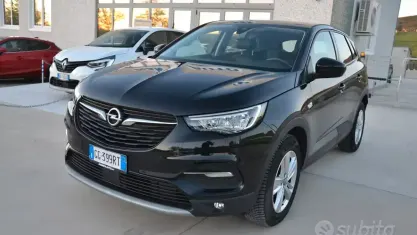 Usata Opel Grandland X Business Elegance 131 CV (96 kW) 2021 Nero SUV