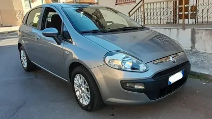 Usata Fiat Punto Evo Dynamic 75 CV (55 kW) 2010 Grigio Utilitaria