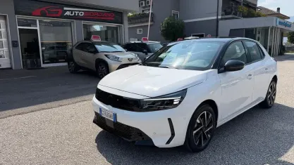 Gebraucht Opel Corsa 101 PS (74 kW) 2025 Weiß Kleinwagen